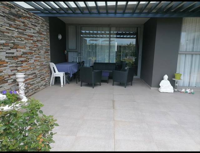 2 BEDROOM APARTMENT FOR SALE IN SIBAYA PRECINCT
